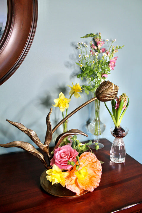 Craning Tulip Sculpture